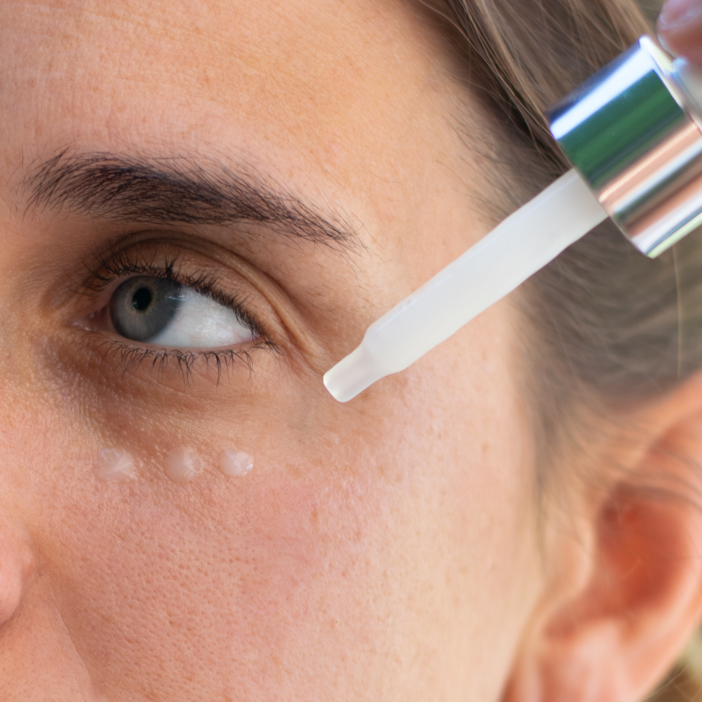 MediLeaf Serum facial, 30ml - Imagen 3